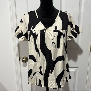 Women’s Black and Cream Color Blouse